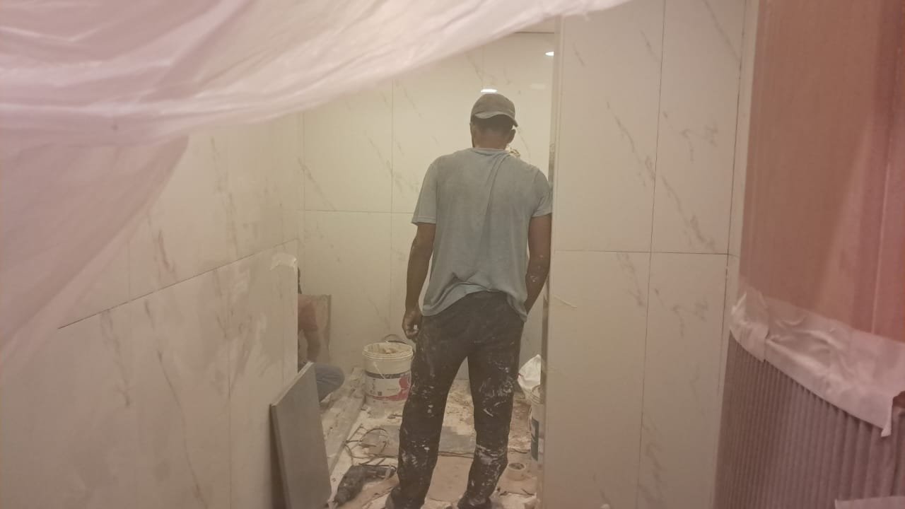 Emirates Hills Bathroom